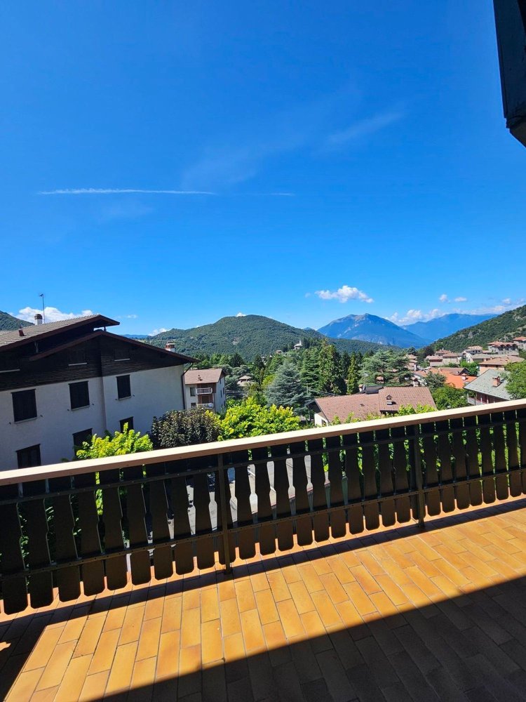 2 rooms Apartment in Esino Lario, Italy No. 268090