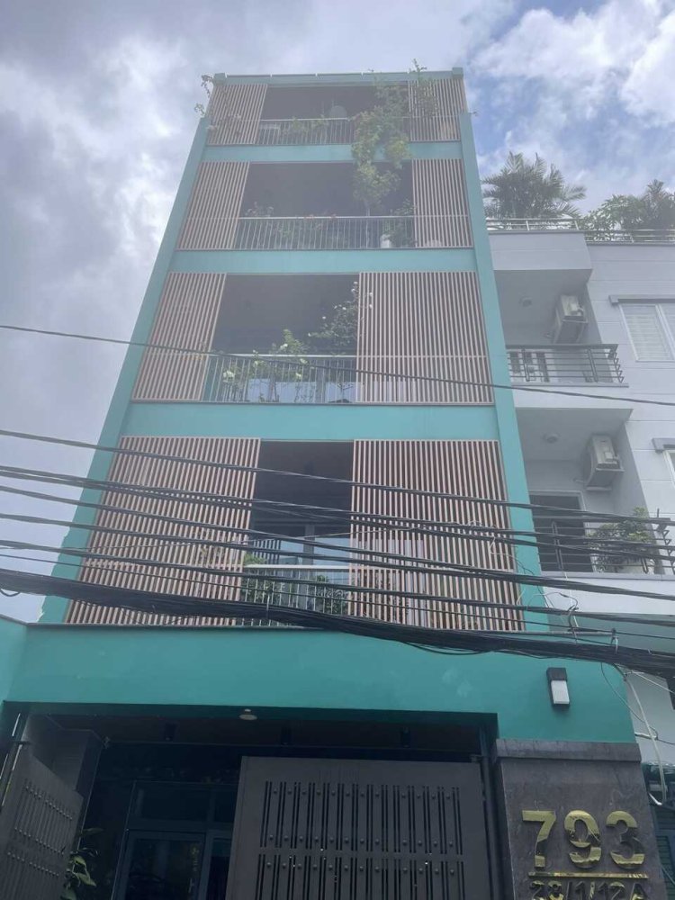 91.8m² Townhouse in District 7, Vietnam No. 19151