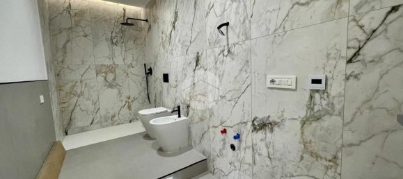 2 bedrooms Apartment in Naples, Italy No. 320797 5