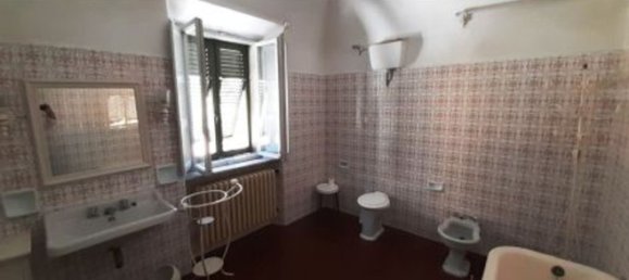 7 rooms Apartment in Volterra, Italy No. 47958 17