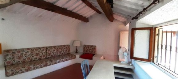 7 rooms Apartment in Volterra, Italy No. 47958 9