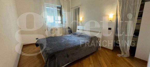 6-salle Villa à Bari, Italy No. 77221 21