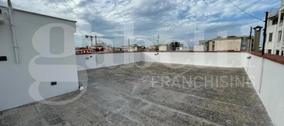 6-salle Villa à Bari, Italy No. 77221 26