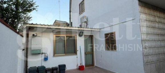 6-salle Villa à Bari, Italy No. 77221 12