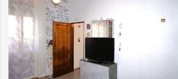 Apartamento de 3 divisões em Pontedera, Italy N.º 271843 8