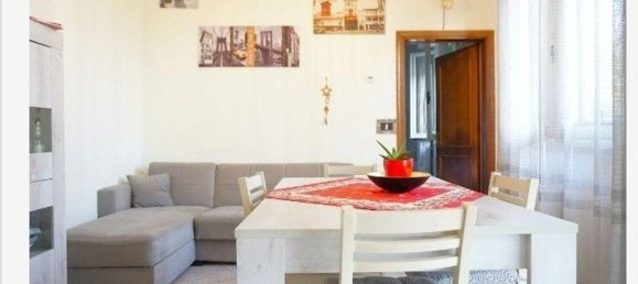 Apartamento de 3 divisões em Pontedera, Italy N.º 271843 4