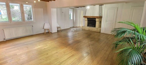 4 Schlafzimmer Haus in Chanteloup-les-Vignes, France, Nr. 164657 2