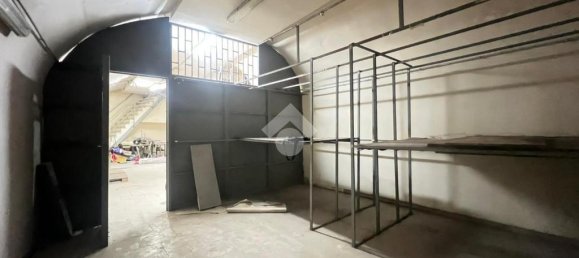 1 room Warehouse in Naples, Italy No. 271772 11
