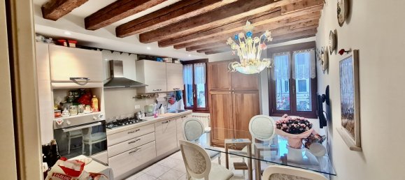 2 bedrooms Apartment in Venice, Italy No. 196187 6