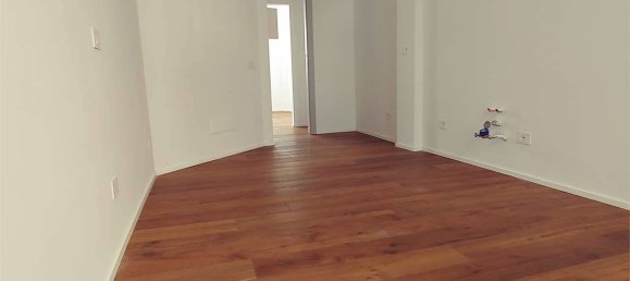 1 bedroom Apartment in Milan, Italy No. 273900 2