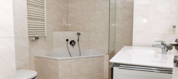 Apartamento de 3 habitaciónes en Rems-Murr-Kreis, Germany No. 359730 6