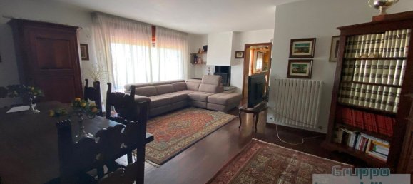 18-salle Villa à Pesaro, Italy No. 285004 11