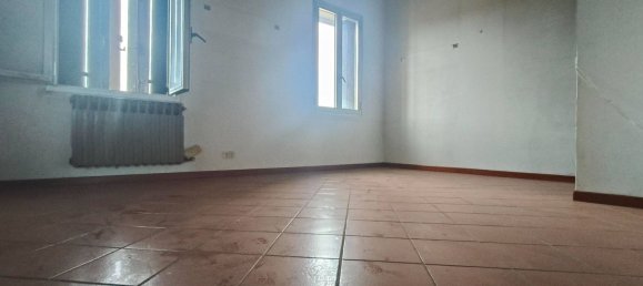 4 bedrooms Apartment in Creazzo, Italy No. 328061 20