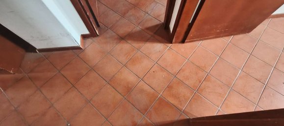 4 bedrooms Apartment in Creazzo, Italy No. 328061 18