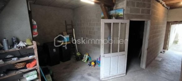 4 bedrooms House in Villeneuve-sur-Yonne, France No. 301695 17