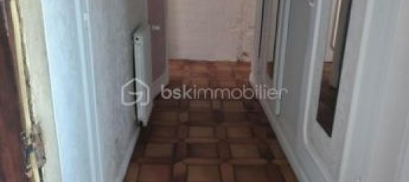 4 bedrooms House in Villeneuve-sur-Yonne, France No. 301695 3