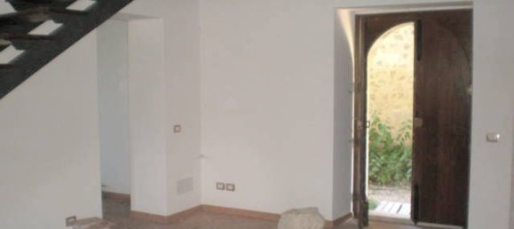 Casa de 9 habitaciónes en Preci, Italy No. 108827 3