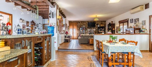 Дом с 4 комнатами в Кадис, Испания № 146083 13