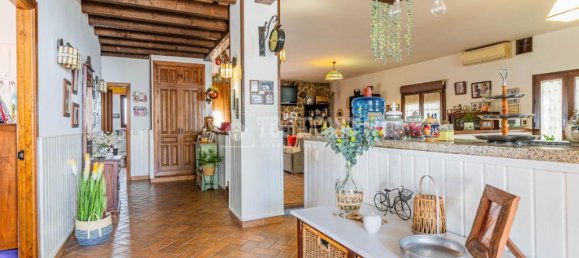 Дом с 4 комнатами в Кадис, Испания № 146083 12