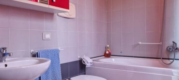 Квартира с 3 спальнями в Маджоне, Италия № 126629 15