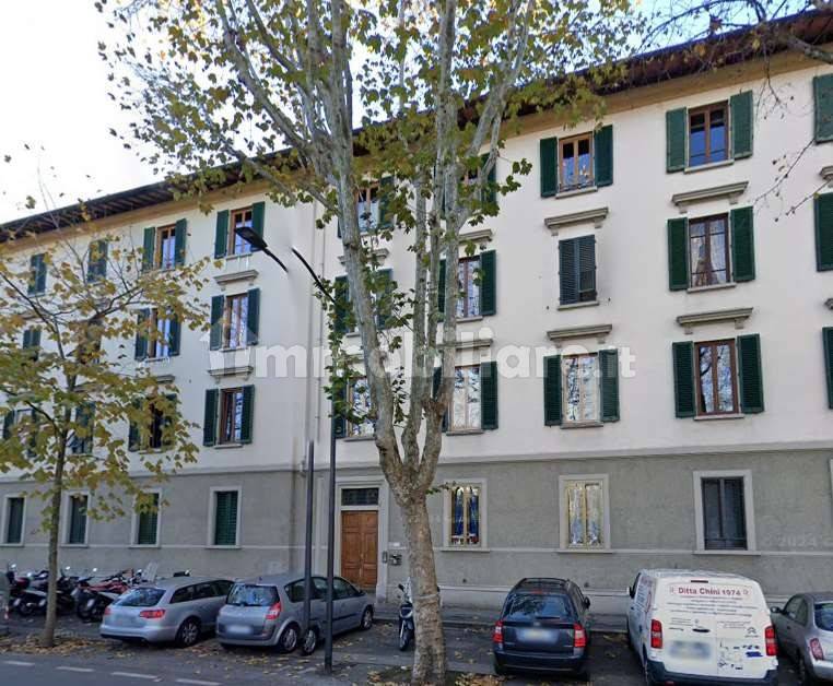 2 Schlafzimmer Wohnung in Florence, Italy, Nr. 375652