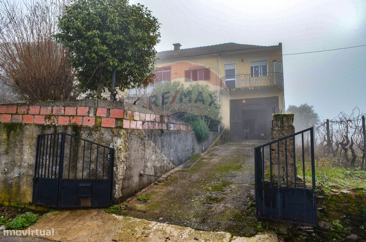 5 bedrooms House in Favaios, Portugal No. 187809