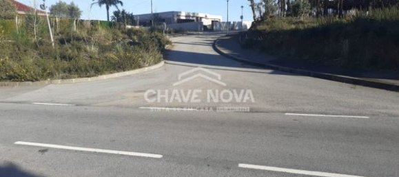 736m² Land in Santa Maria da Feira, Portugal No. 81242 2