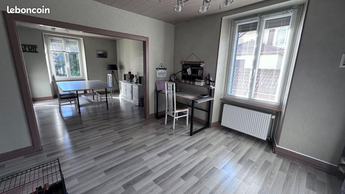 5 غرف نوم منزل في Valentigney, France رقم 201213