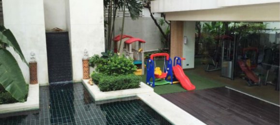 4 bedrooms Condo in Bangkok, Thailand No. 588 15
