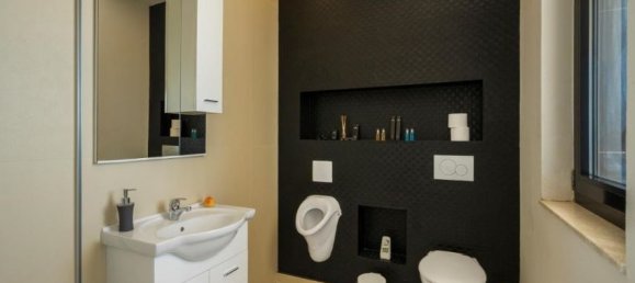 6 bedrooms Commercial property in Budva, Montenegro No. 93 17