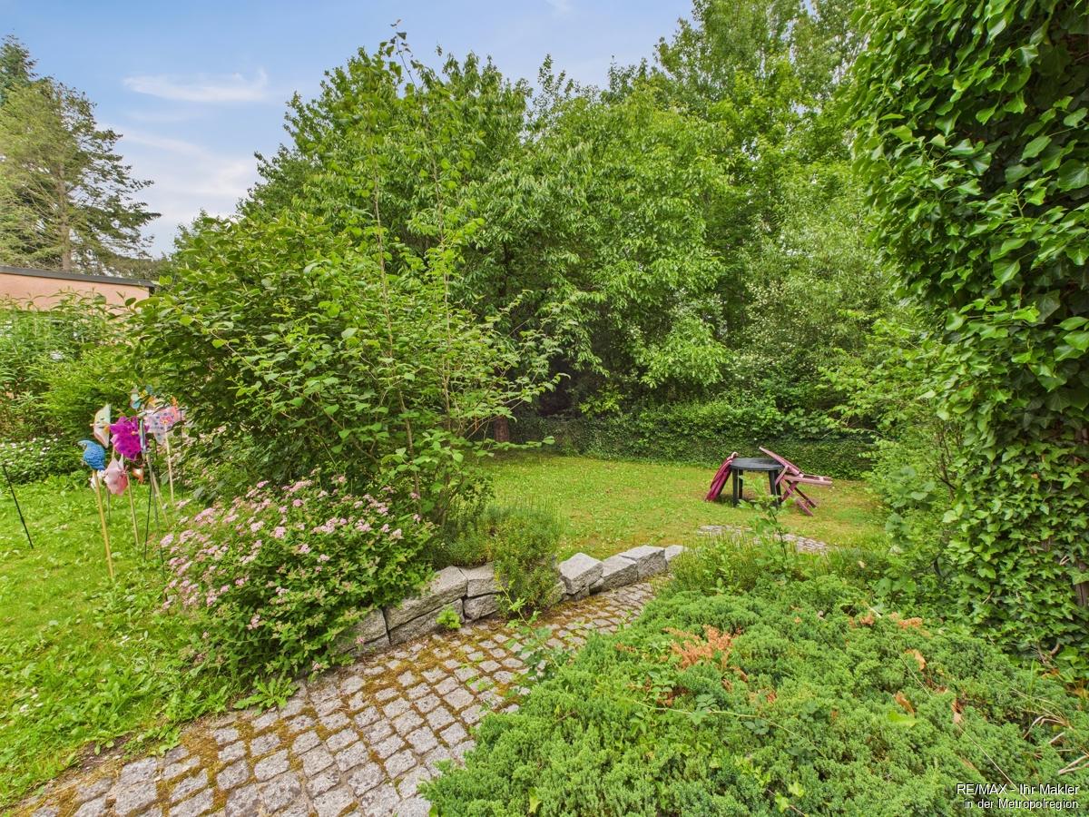 Таунхаус с 6 комнатами в Нюрнберг, Германия № 234820