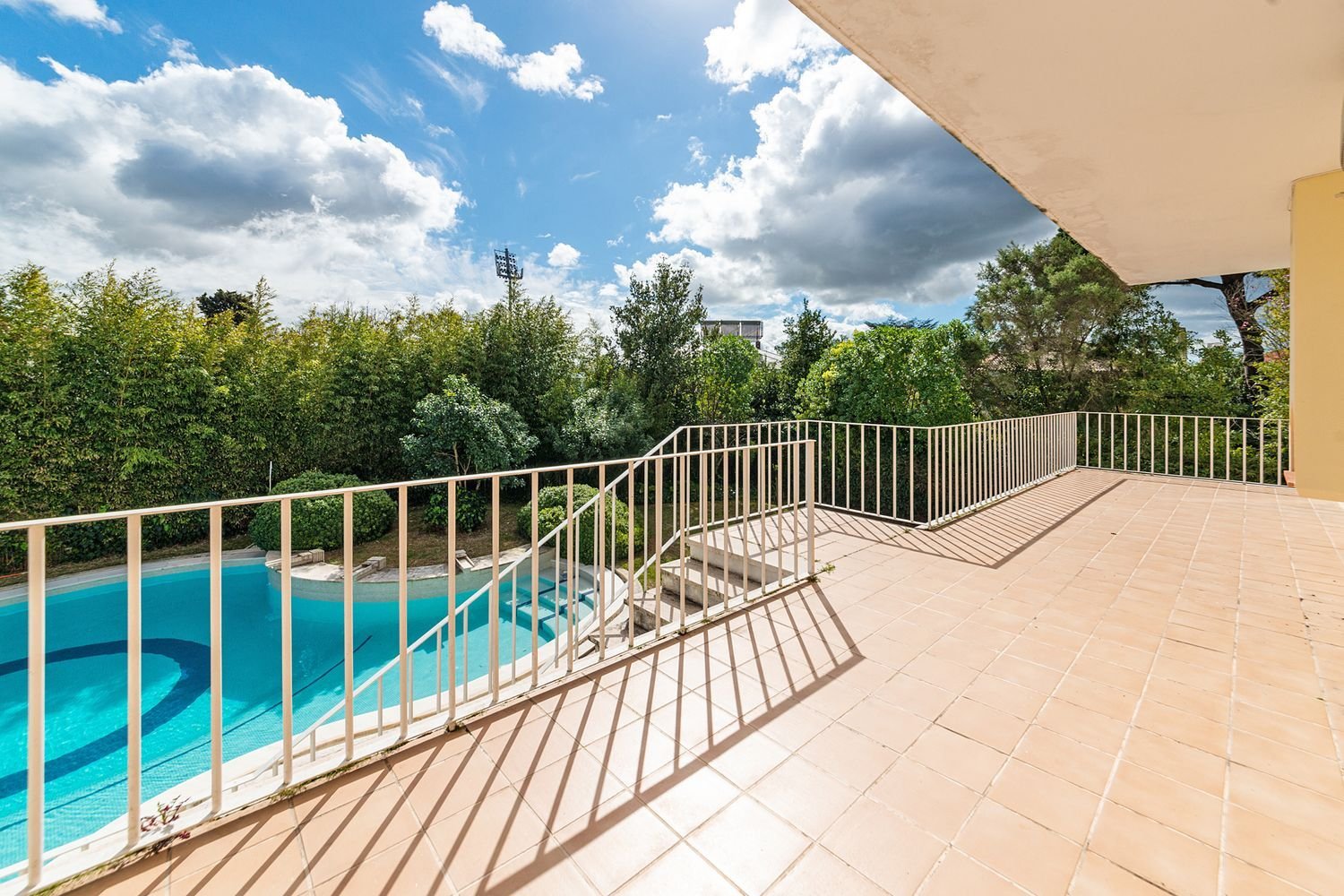 7 bedrooms House in Lisbon, Portugal No. 333632