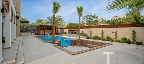 5 bedrooms Villa in Mudon, UAE No. 94305 4