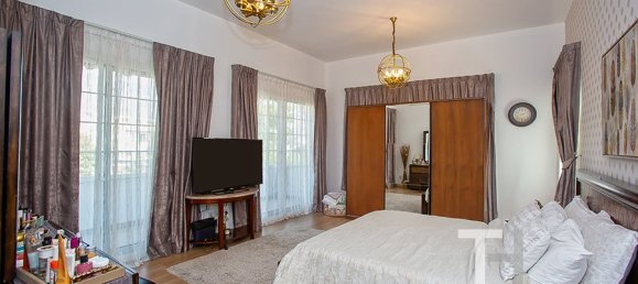 5 bedrooms Villa in Mudon, UAE No. 94305 24