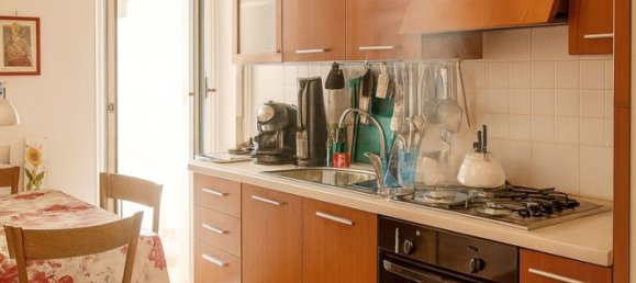 Apartamento de 2 dormitorios en Rome, Italy No. 356461 4