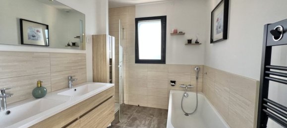 4 bedrooms House in Geneston, France No. 337442 11