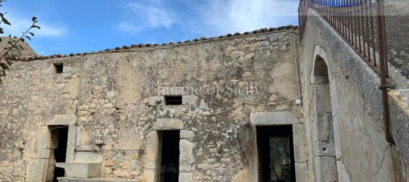 Casa de 9 habitaciónes en Modica, Italy No. 231824 24