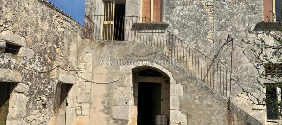 Casa de 9 habitaciónes en Modica, Italy No. 231824 8