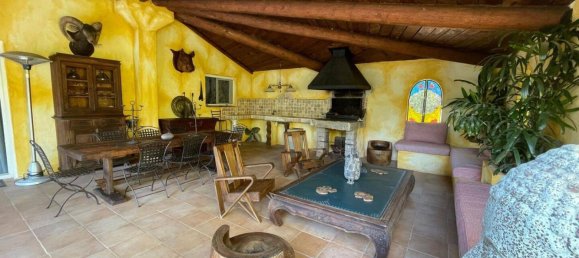 6 bedrooms Villa in Lecci, France No. 152945 3