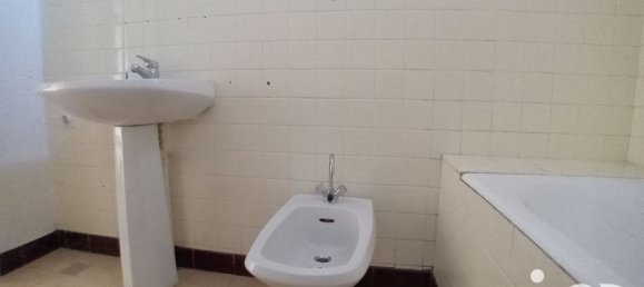 2 chambres Maison à Néris-les-Bains, France No. 331249 6