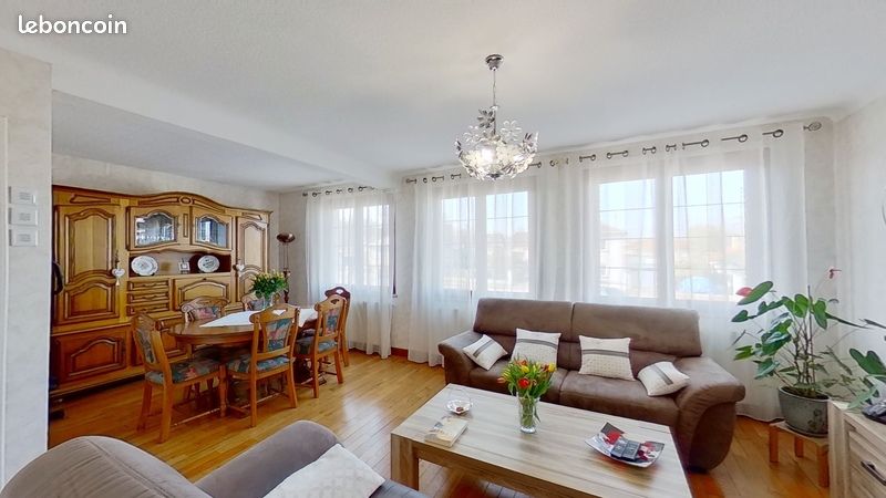 5 Schlafzimmer Haus in Stenay, France, Nr. 241974