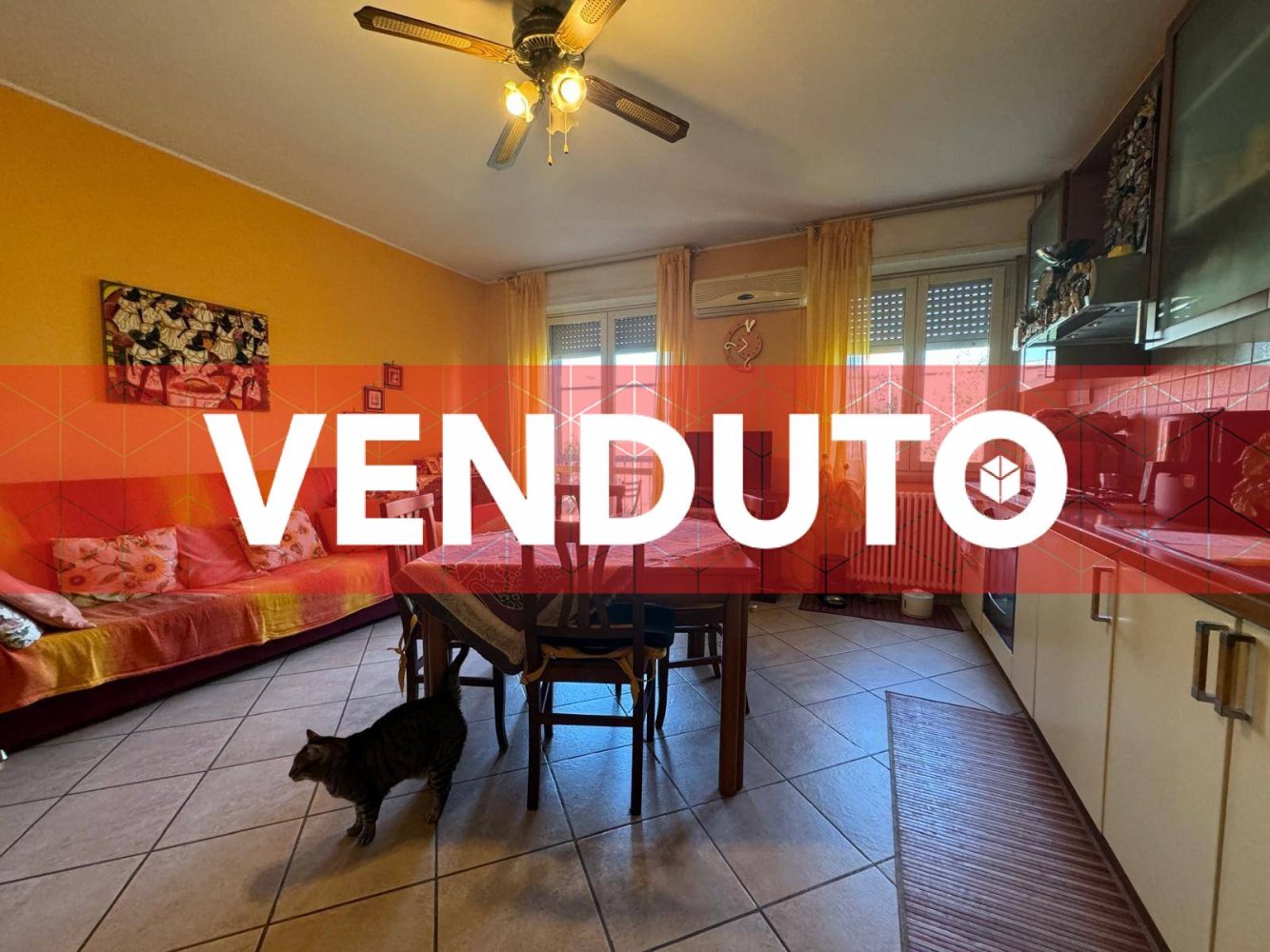 3-salle Appartement à San Donato Milanese, Italy No. 29877