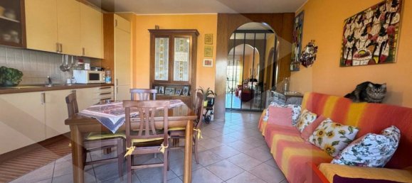 3-salle Appartement à San Donato Milanese, Italy No. 29877 2