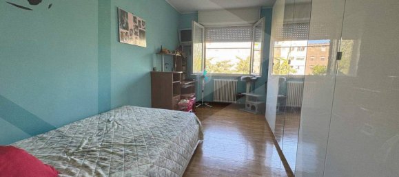 3-salle Appartement à San Donato Milanese, Italy No. 29877 6