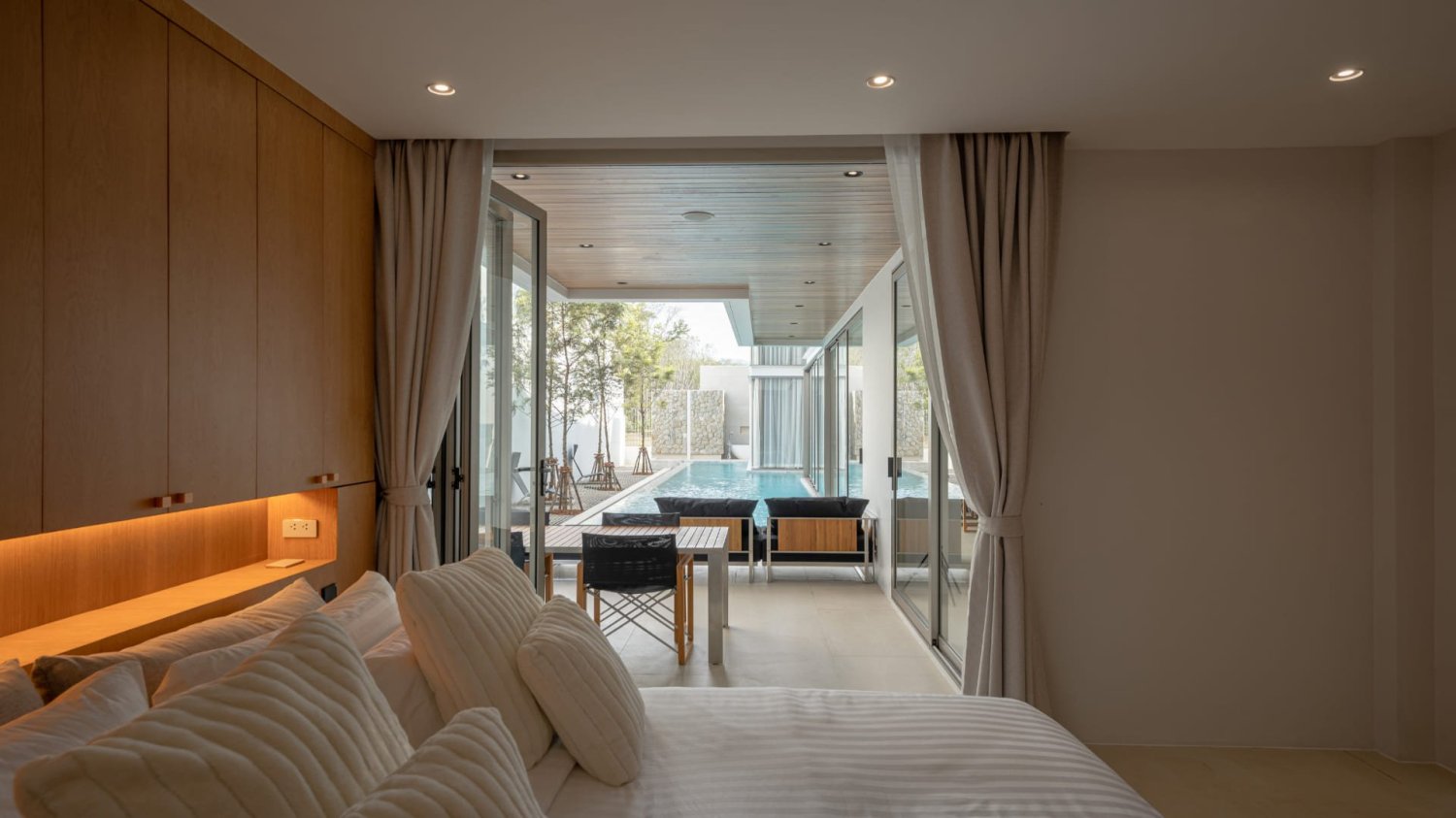 4 bedrooms Villa for sale in Phuket, Southern Thailand, Thailand № 32157