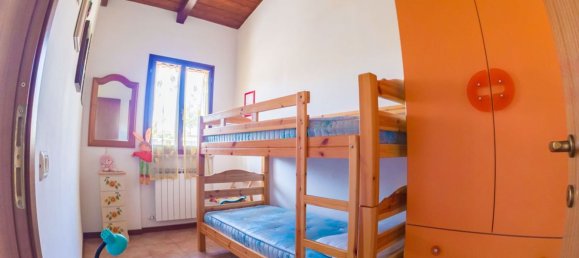 Квартира с 3 комнатами в Сан Костанцо, Италия № 270313 15