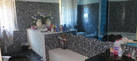 408m² Office in Capannori, Italy No. 283052 42