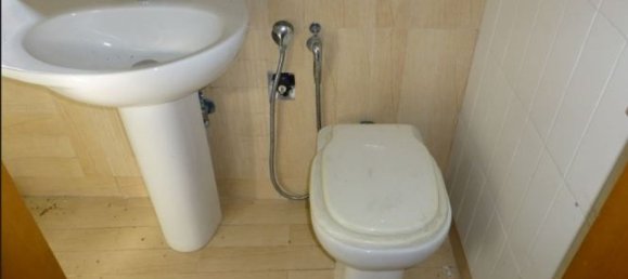 408m² Office in Capannori, Italy No. 283052 37