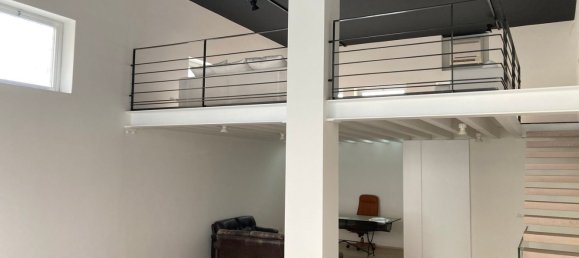 350m² Office in Piacenza, Italy No. 169866 6