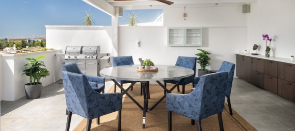 3 bedrooms Penthouse in Marbella, Spain No. 137667 5